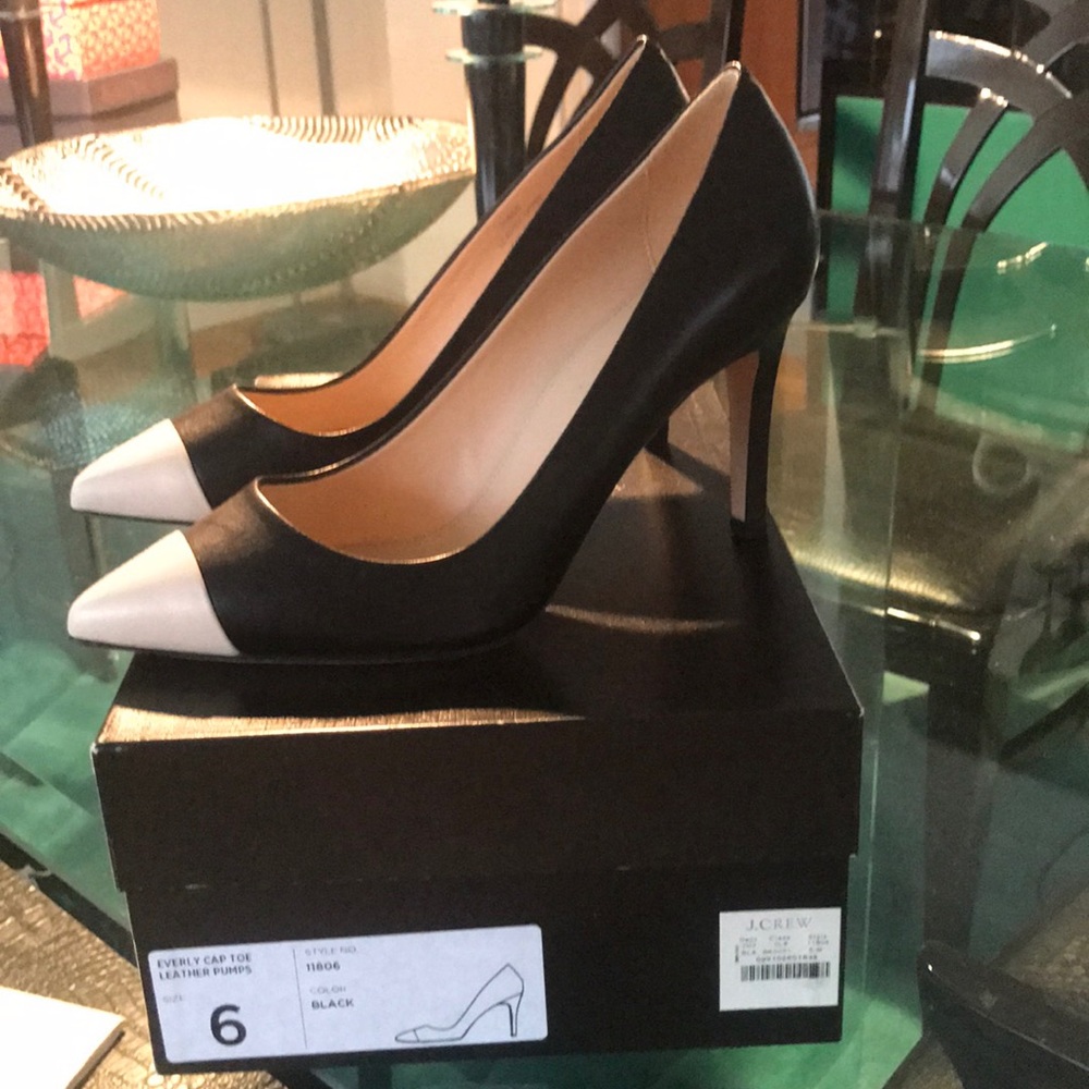NIB J Crew 6 pumps black tan toe leather Italy
